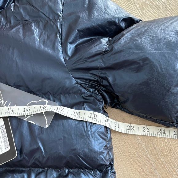 NWT Kuwalla Blue Shimmer Women's Puffer Jacket - Picture 7 of 10